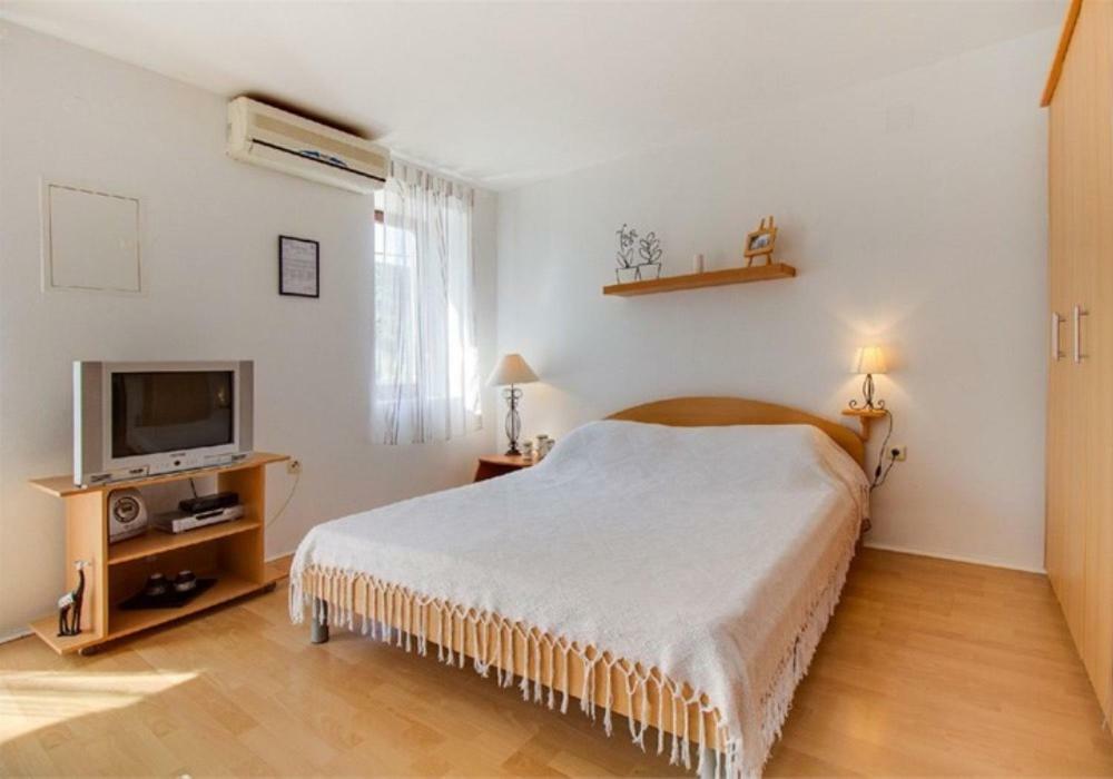 Apartments Jelena ヴェリ・ロシニュ エクステリア 写真